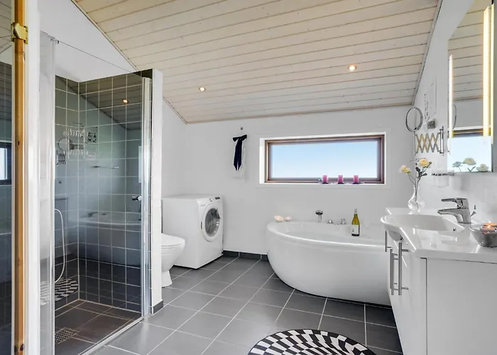 Casa de Férias Amazing In With Sauna Hjørring